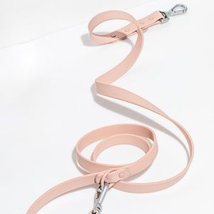 Wild One Dog Leash Blush Standard